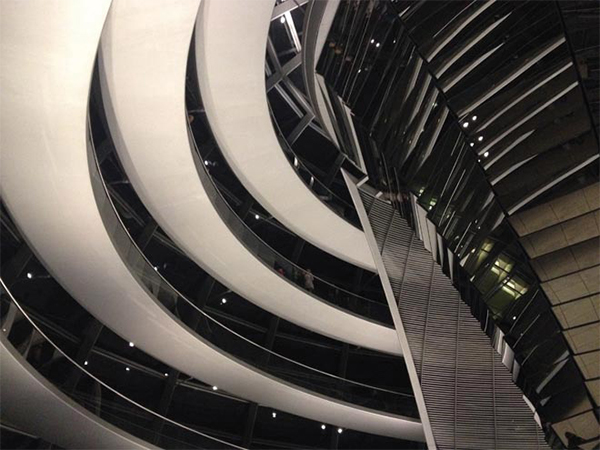 interieur de la coupole du Reichstag