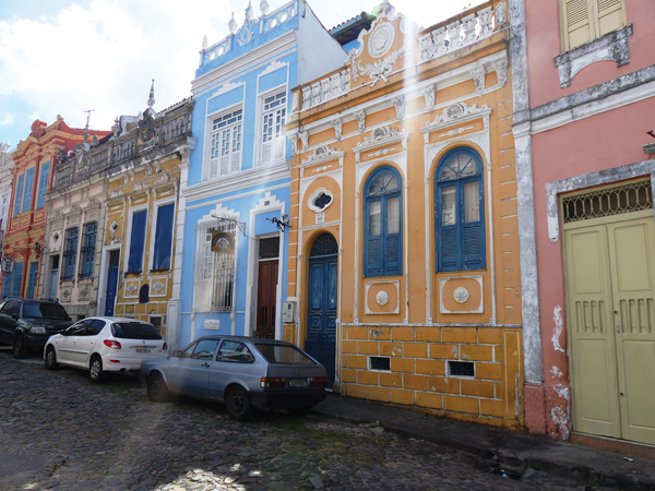 Maisons colorées Salavdor de Bahia BRESIL