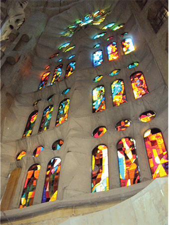 Vitraux Sagrada Familia Gaudi Visiter Barcelone en 5 jours Blog Voyage MSDV