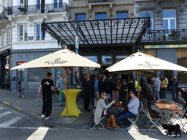 Terrasse du Moeder Lambic bières Bruxelles bonnes adresses à Bruxelles