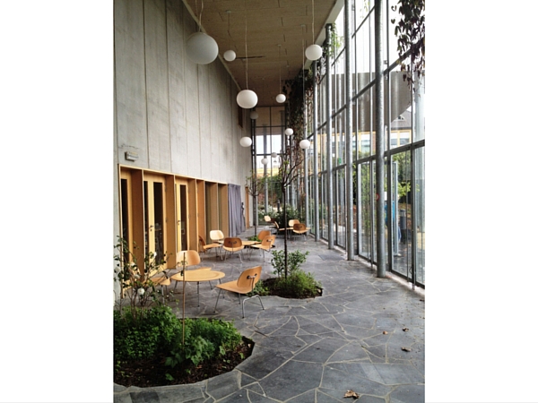 patio intérieur musée de la photographie charleroi