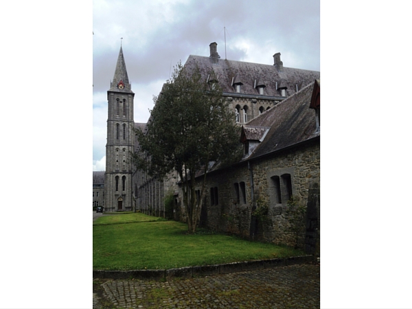 Exterieur Abbaye Maredsous