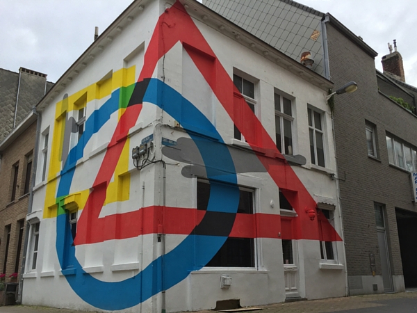 Street Art Ostende Chrystal Ship géométrie