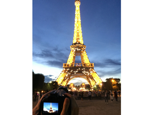 tour-eiffel-by-night-paris week-end à Paris