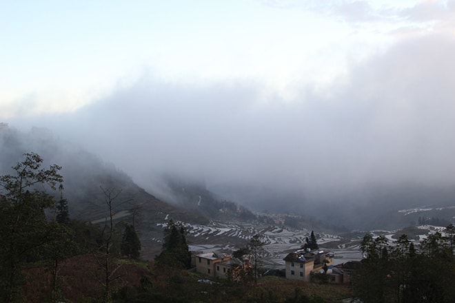 Brouillard rizieres Yuanyang Chine