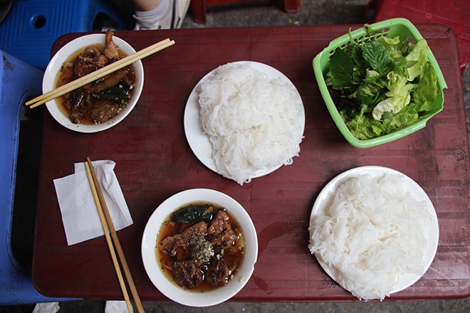 Bun Cha un regal manger à Hanoi