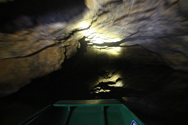 Grotte bateau Tam Coc Vietnam