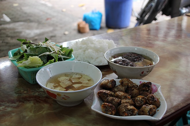 Manger à Hanoi Bun Cha