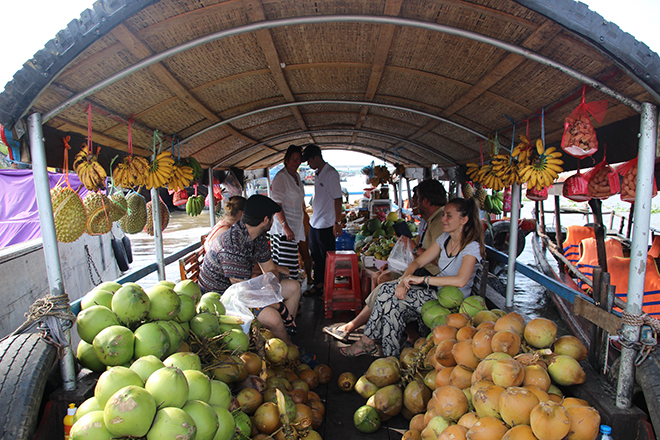 mekong Vietnam marche flottant