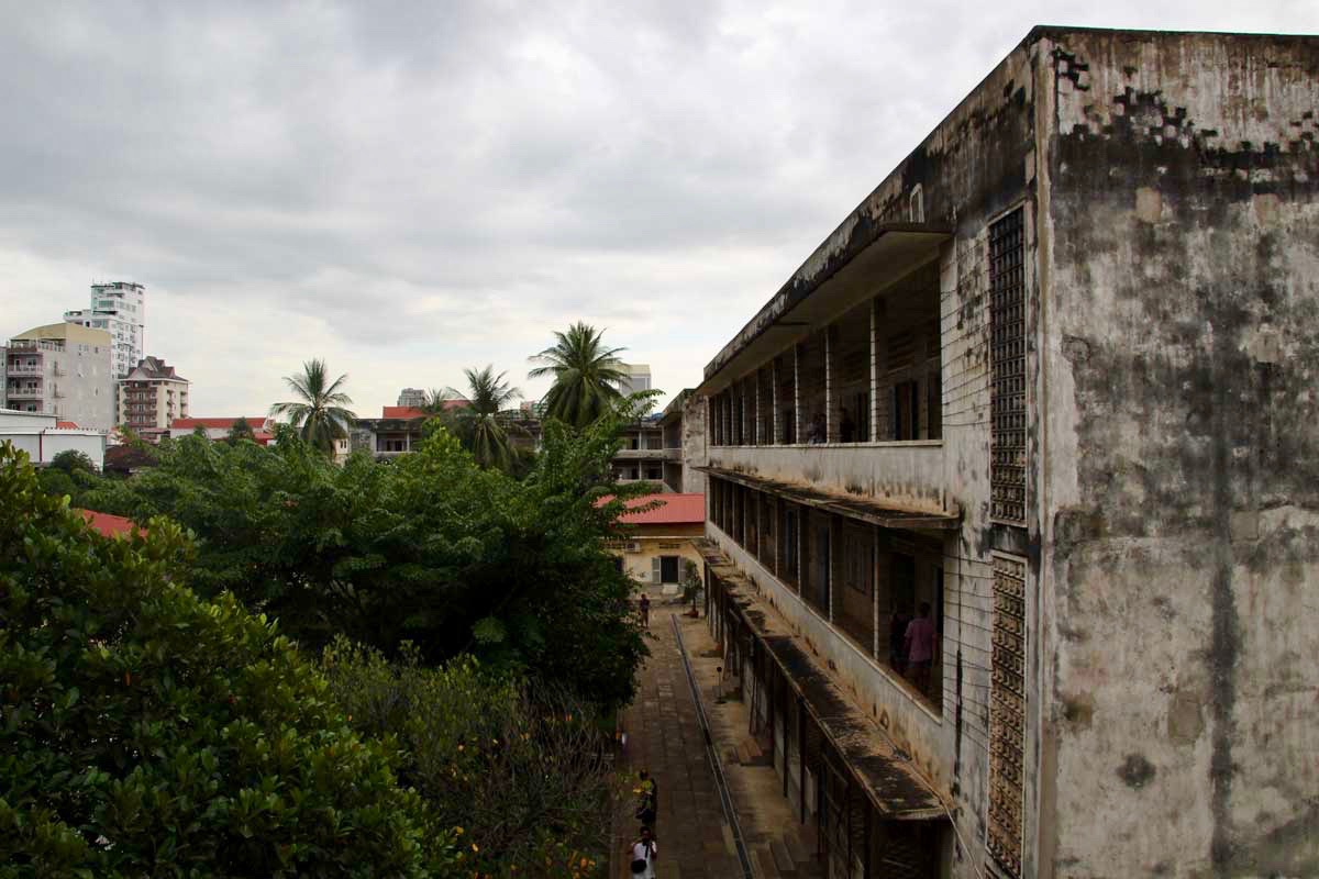 batiment lycee musee S21 Phnom Penh