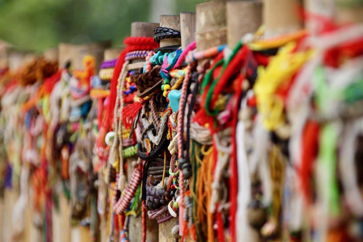 bracelet soutien Killing Fields Phnom Penh Cambodge