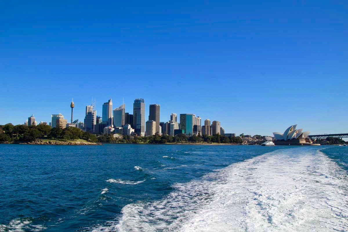 depart ferry Manly Beach Sydney